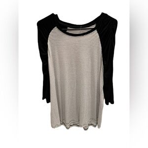 Maurices 24/7 Top White Striped Black Puff 3/4 Sleeves Size XL New with Tags